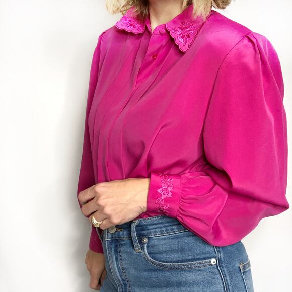 VINTAGE Fuschia Embroidered Blouse - Picture 2 of 6
